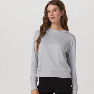 Vuori Daydream Crew - Light Heather Grey